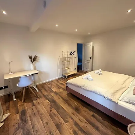 Charmante Mit Großer Dachterrasse&wintergarten *