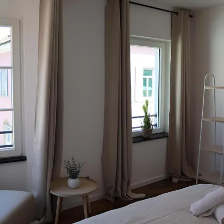 Sonnige Dachterrasse I Wintergarten I Bahnhof Fusslaeufig I Nahe Mainz I Weinregion * Gau-Algesheim