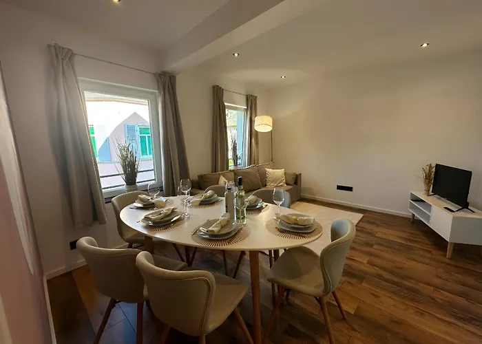 Charmante Mit Grosser Dachterrasse & Wintergarten Gau-Algesheim