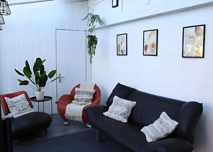 דירה Charmante Mit Grosser Dachterrasse & Wintergarten